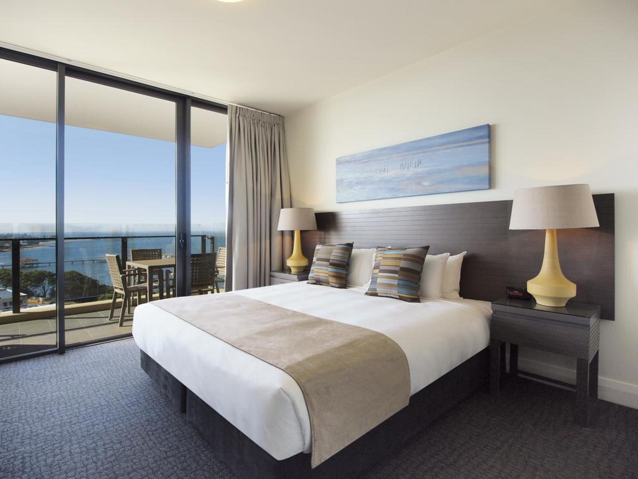 Oaks Redcliffe Mon Komo Suites Luaran gambar