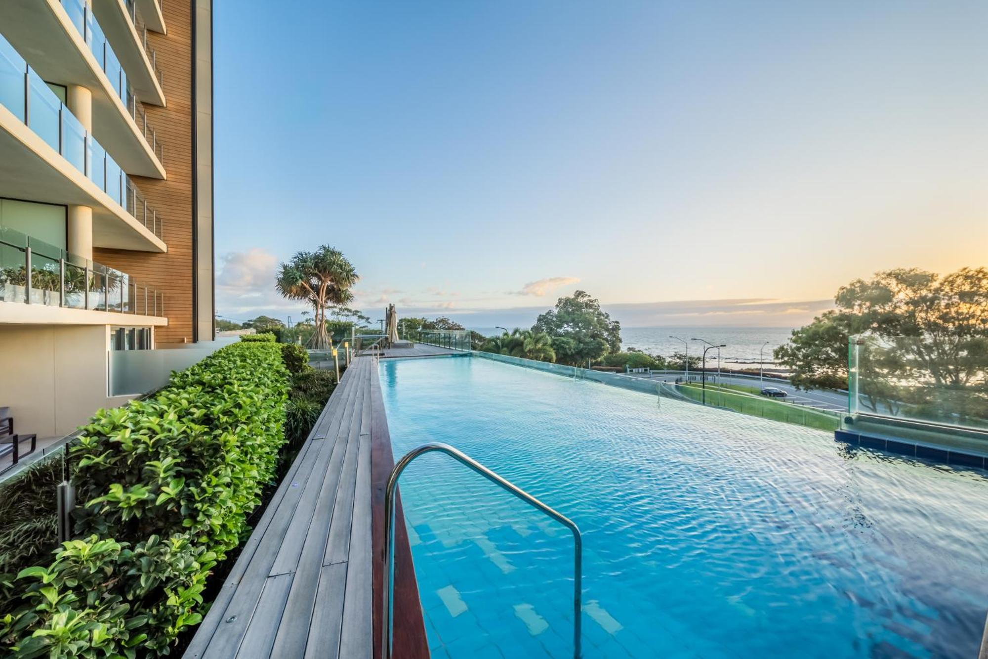 Oaks Redcliffe Mon Komo Suites Luaran gambar