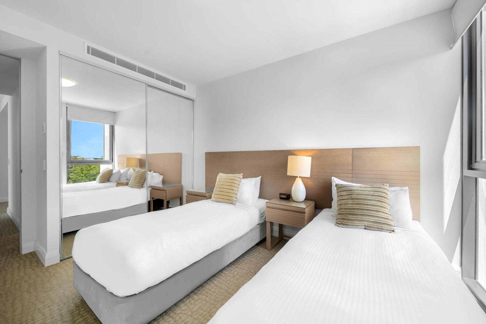 Oaks Redcliffe Mon Komo Suites Luaran gambar